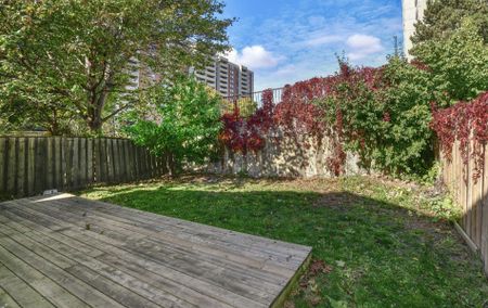 For Lease - 36 Plumridge Court Unit# B, Ajax, Ontario - Photo 5
