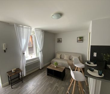 Studio Meublé et rénové dans le bourg de Beaumont, - Photo 1