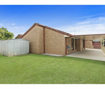 Great duplex in quiet cul de sac - Photo 5