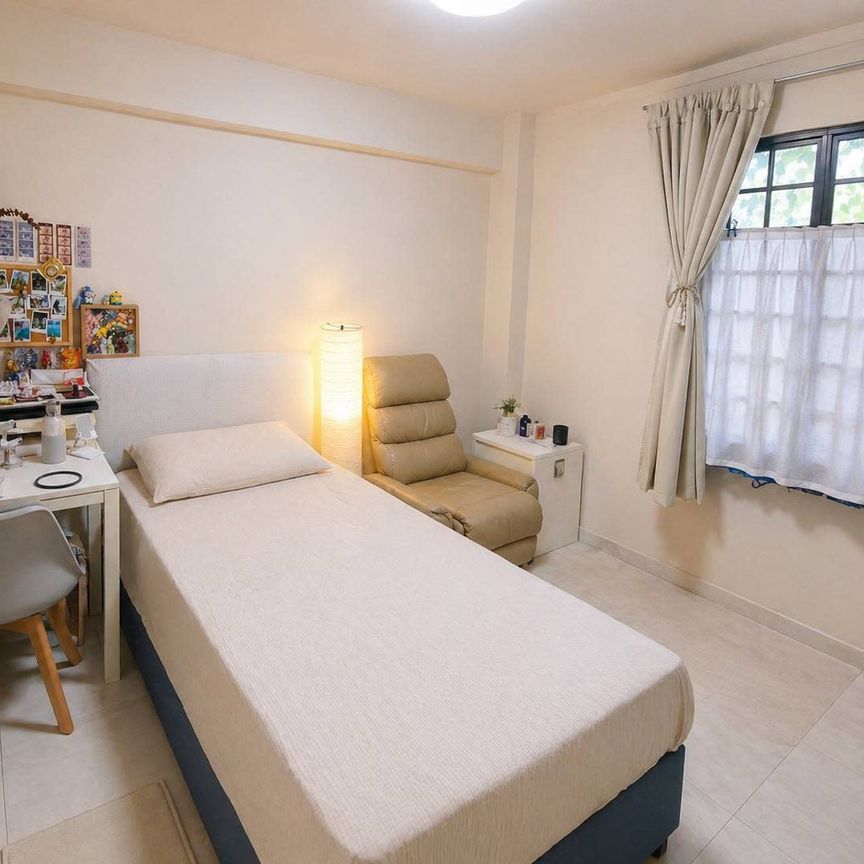 1 Bedroom HDB_THREE_ROOM at Woodlands - Photo 1