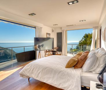 VILLA EZE RÉNOVÉE 323 M2, 5 CHAMBRES. - Photo 2