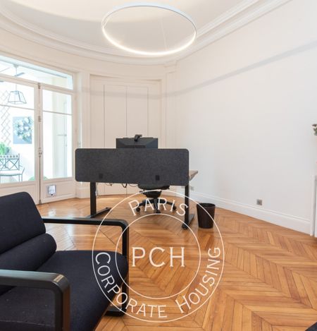 Appartement • Paris 16ème - Photo 5