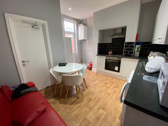 4 Bed Terraced House, Blandford Road, M6 - Photo 1