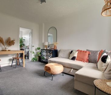 2 bedroom terraced house to rent - Photo 4