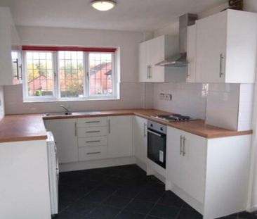 4 bedroom detached house to rent - Photo 3