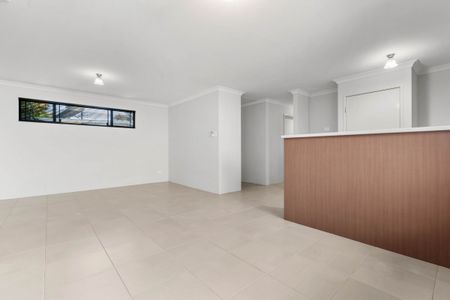 Modern 3x2 in the heart of Kelmscott - Photo 5