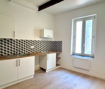 Appartement 1 pièces 31m2 MARSEILLE 7EME 680 euros - Photo 2