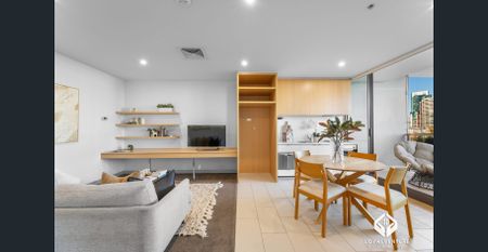 Light-Filled City Living with River Views - Photo 3