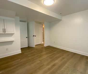 For Lease - 137 Spring Azure Crescent Unit# BSMT, Oakville, Ontario - Photo 5