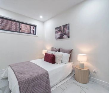 Immaculate Five-Bedroom Double-Storey Masterpiece - Photo 6