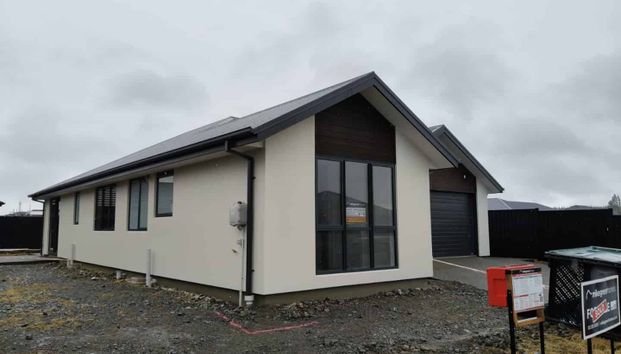 Brand New Family Home - Photo 1