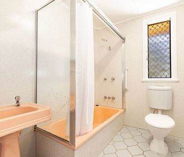 57 Palmerston Street, Currajong - Photo 4