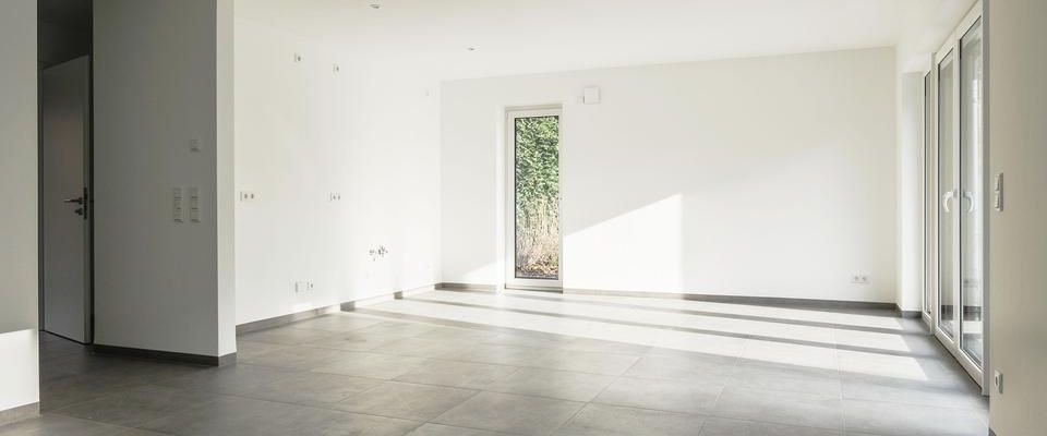 Helle, moderne 3 Zimmer Erdgeschosswohnung (Glasfaser, Terrasse, Wallbox, Wärmepumpe) im Rosendorf - Photo 1