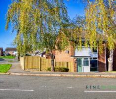 3 BEDROOM House - Detached - Photo 1