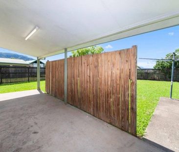 Low Maintenance Home – Fenced Backyard - Photo 5