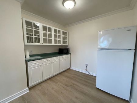 For Lease - 334 Stevenson Road Unit# Upper, Oshawa, Ontario - Photo 3