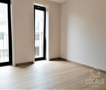 Appartement - Te huur - Photo 2