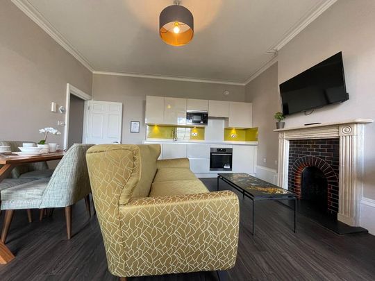 1 bedroom serviced apartment to rent - Photo 1