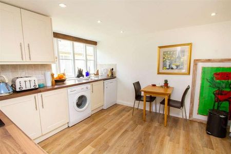 John Fortey Yard, The Green, Northleach, Cheltenham, GL54 - Photo 4