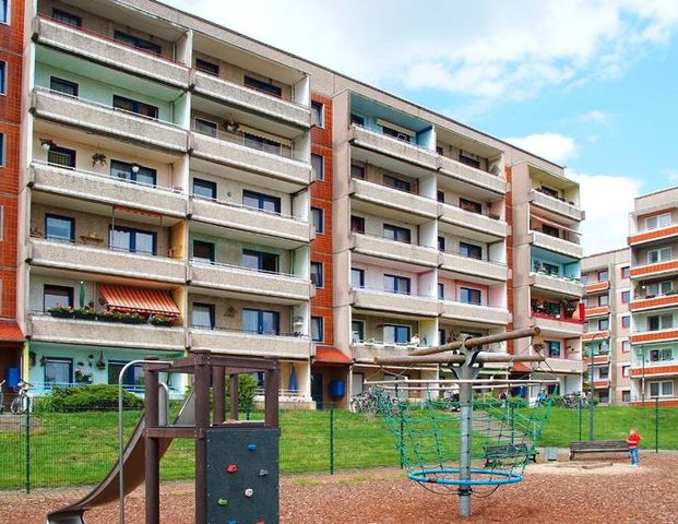 Helle 3-Raum-Wohnung mit Badewanne und Balkon! - Foto 1