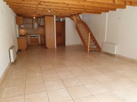 Large semi-detached house with terrace and shared garden - Foto 3