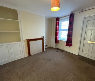 3 bedroom house to rent Priory Road, Tonbridge, TN9 - Photo 2