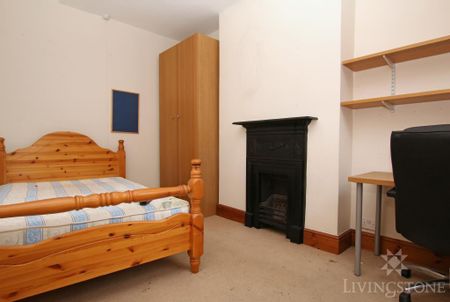4 bedroom terraced house to rent - Photo 4