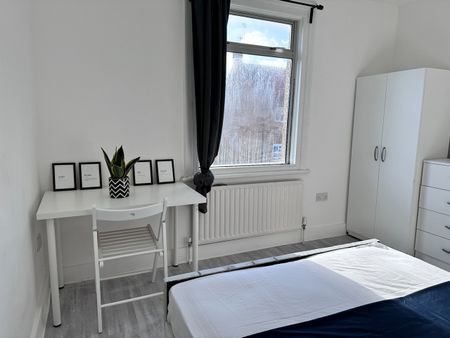 Room in a Shared House, Briar Road, NW2 - Photo 2