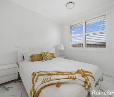 15 Glatton Road, Glenfield, NSW 2167 - Photo 4