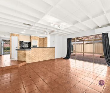 Spacious Four-Bedroom Home in Thornlie - Photo 3
