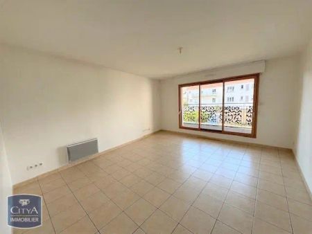 Appartement à louer 3 pièces 65.23m² - Photo 2