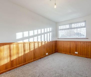 4 bedroom semi-detached house to rent - Photo 5