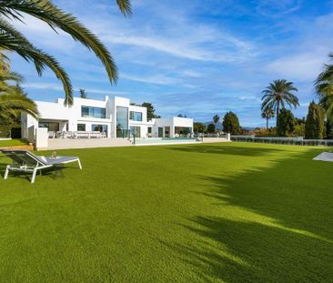 7 bedroom luxury Villa for rent in Estepona, Andalusia - Photo 4