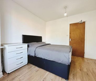 5 bedroom house to rent - Photo 2