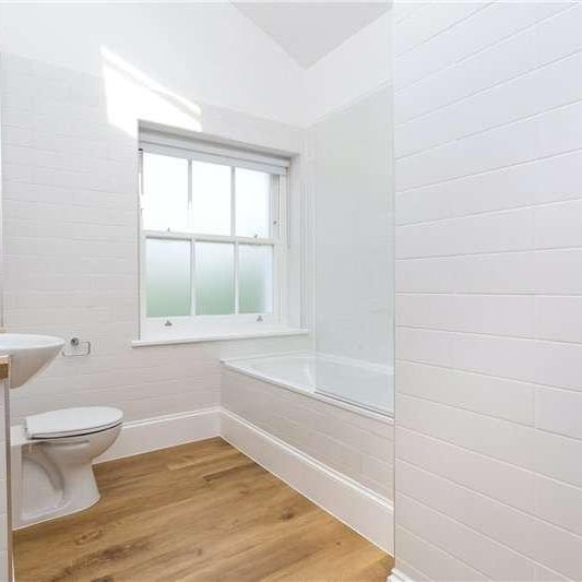 Fulham Road, London, SW3 - Photo 1