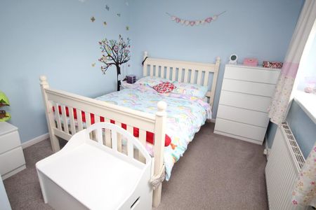 3 bedroom terraced house to rent - Photo 3