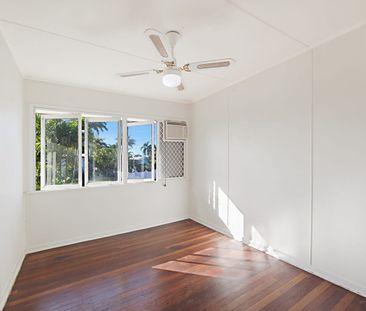 13 Mooney Street, Currajong QLD 4812 - House For Rent | Domain - Photo 1