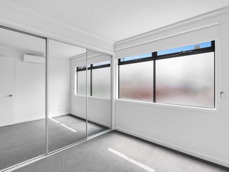 Two Storey Two Bedroom Townhouse - Photo 5