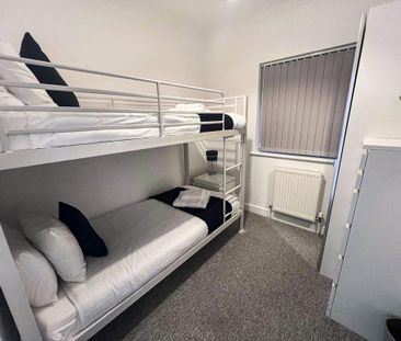 3 bedroom apartment to rent - Photo 5