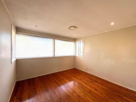 Convenient Family Living in a Peaceful South Penrith Location - Photo 5