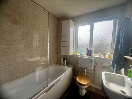 Broadway, Didcot - Photo 5