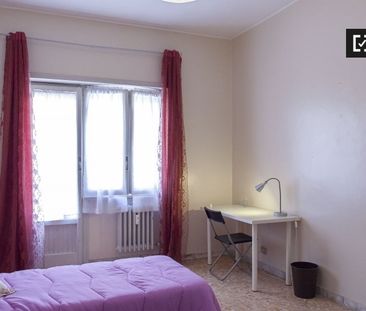 rome, Lazio 00165 - Photo 2