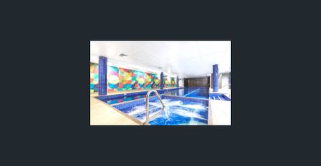 623/12 Grandstand Parade Zetland 2017 - Photo 4