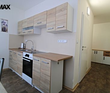 Pronájem bytu 1+1 42 m² - Fotografie 4