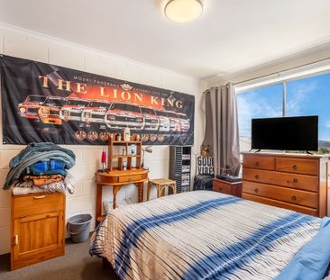 Very well presented 1 Bedroom Unit - Photo 4