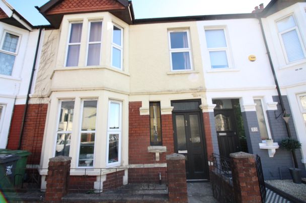 Flaxland Avenue, Heath - Photo 1