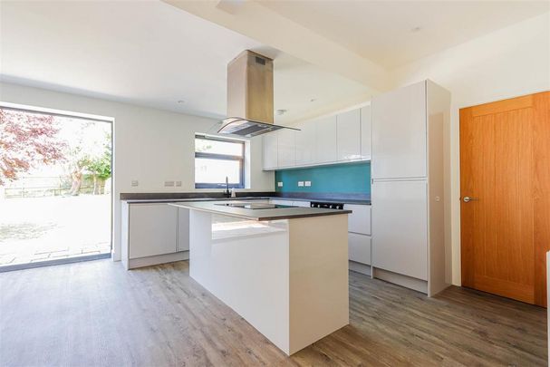 3 bedroom bungalow to rent - Photo 1