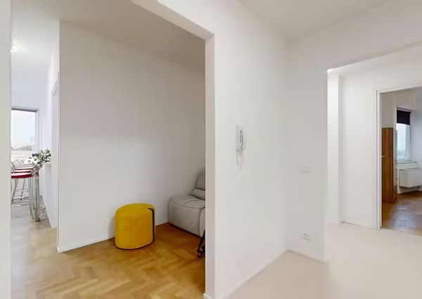 Corso Milano, Padova, Veneto 35139