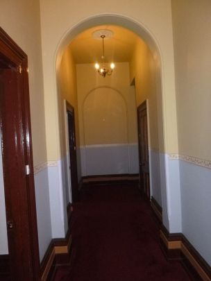 "Character and Charm"! - Photo 1