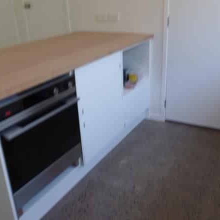 Cozy Studio Flat has been well loved!! - Photo 1